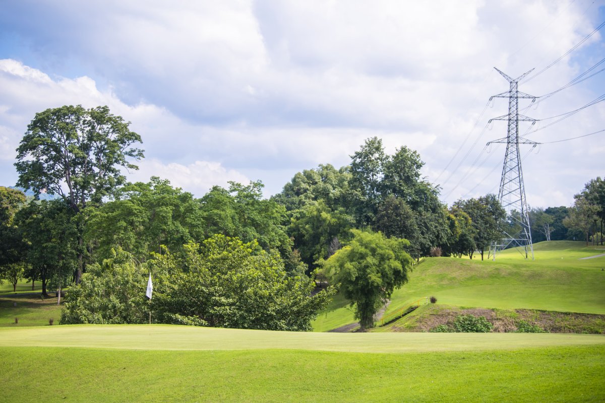 สนามกอล์ฟเขื่อนศรีนครินทร์